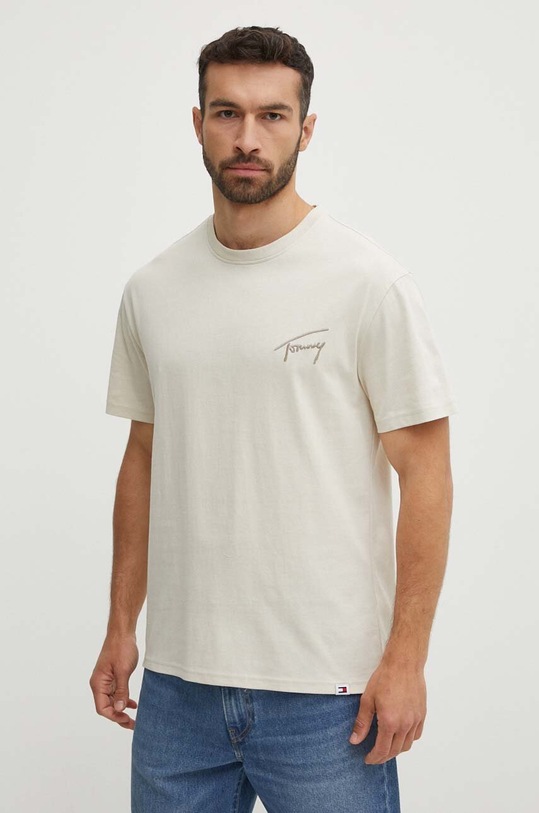 Бавовняна футболка Tommy Jeans DM0DM17994 бежевий SS24