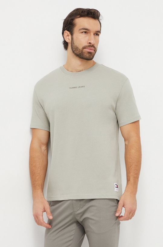 Odzież Tommy Jeans t-shirt bawełniany DM0DM18266 zielony