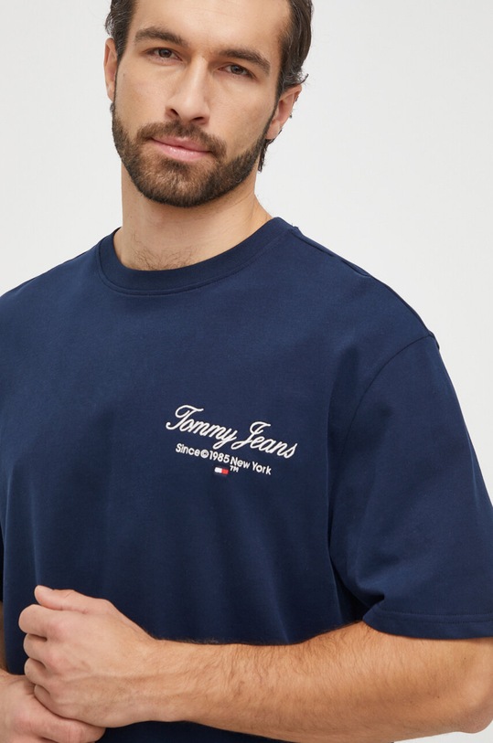 Odzież Tommy Jeans t-shirt bawełniany DM0DM18273 granatowy