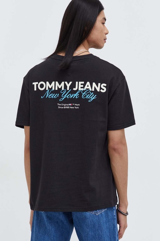 Одяг Бавовняна футболка Tommy Jeans DM0DM18286 чорний