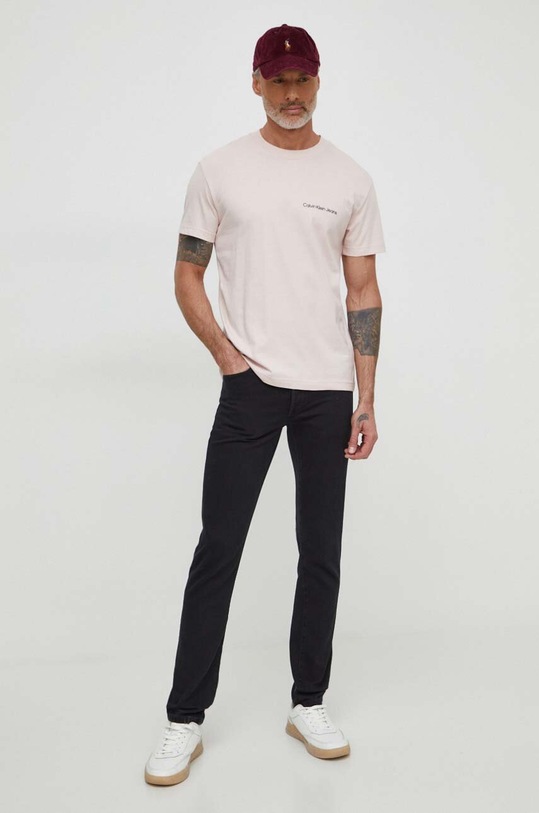 Βαμβακερό μπλουζάκι Calvin Klein Jeans J30J324671 ροζ SS24