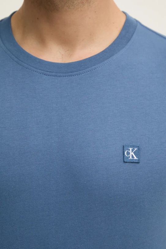 Памучна тениска Calvin Klein Jeans син J30J325268