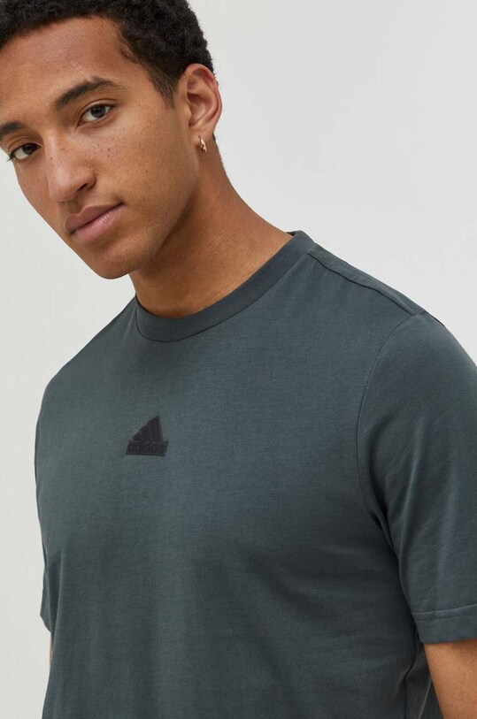 Памучна тениска adidas зелен IN6227