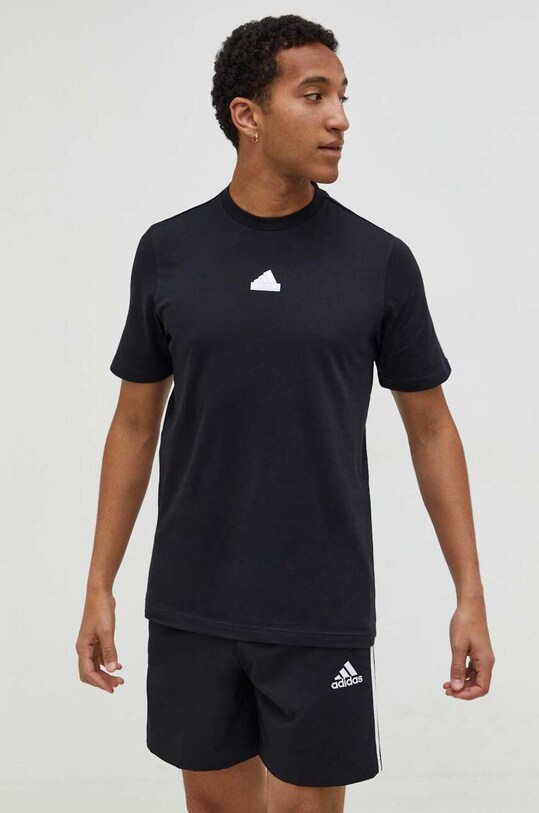 Памучна тениска adidas IN6229 черен SS24