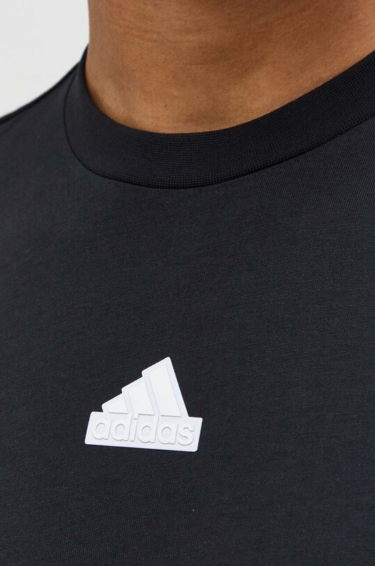 Памучна тениска adidas IN6229 черен