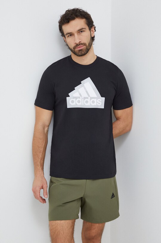 Памучна тениска adidas стандартна черен IS2855