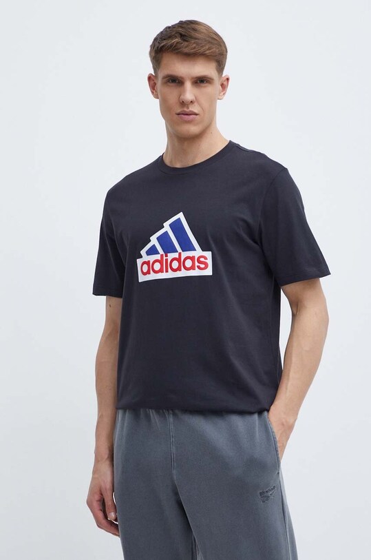 Хлопковая футболка adidas чёрный IS9596