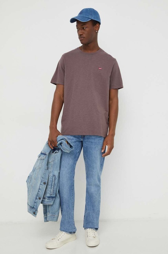 Bavlnené tričko Levi's 56605 hnedá SS25