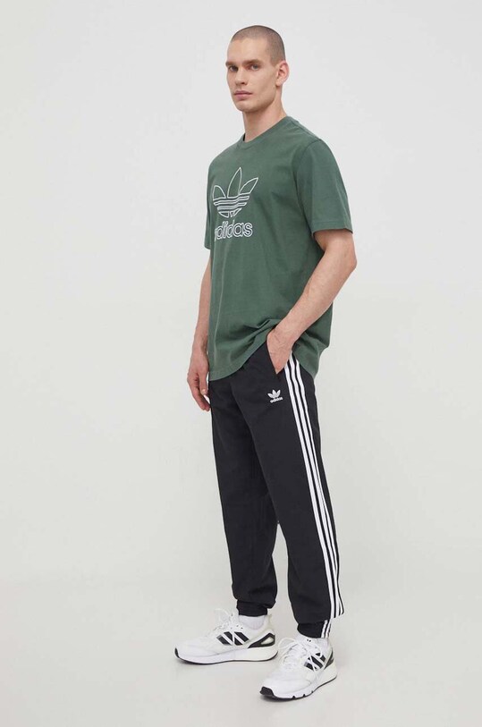 Хлопковая футболка adidas Originals Trefoil Tee IR7993 зелёный SS24