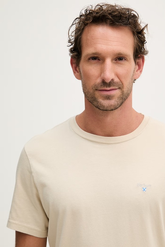 Barbour t-shirt męski bawełniany Essentials beżowy MTS0670