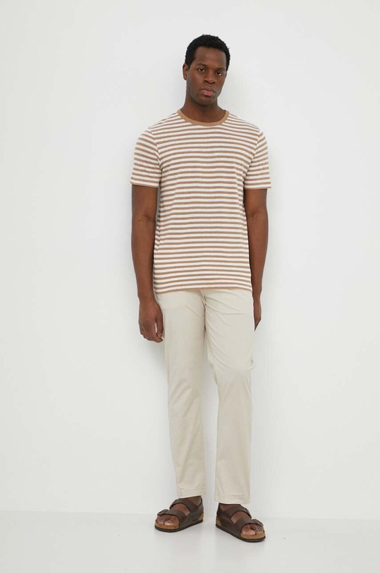 Μπλουζάκι με λινό μείγμα BOSS 50513401 μπεζ SS24