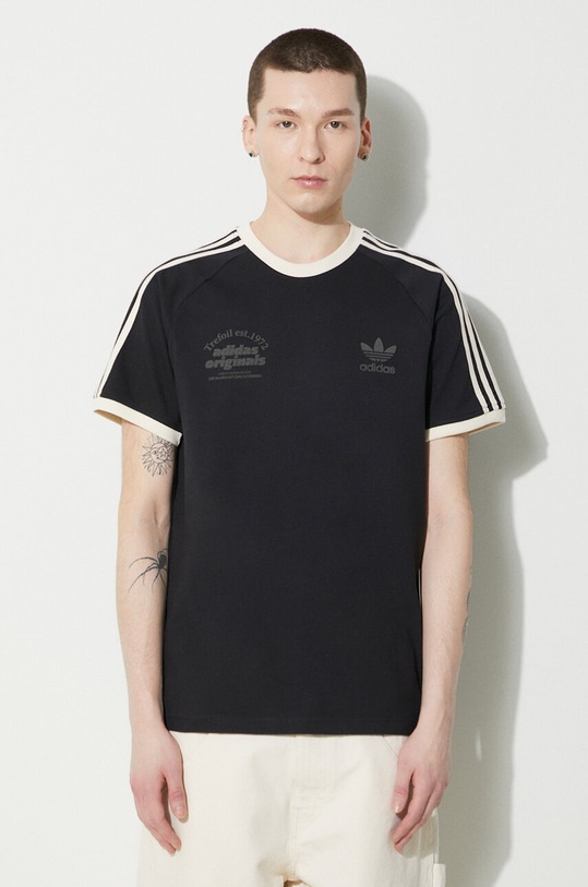 adidas Originals t-shirt in cotone regolare nero IS1413