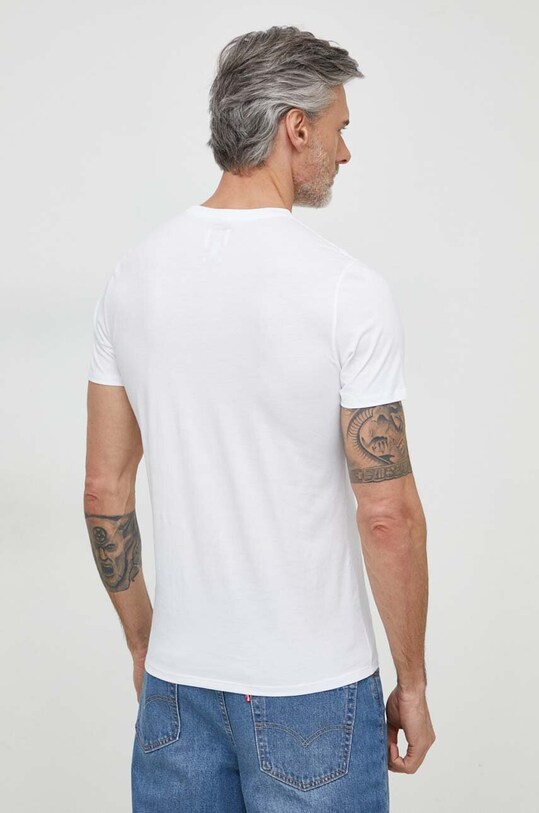 Хлопковая футболка Guess M2BP47.K7HD0 белый AW24