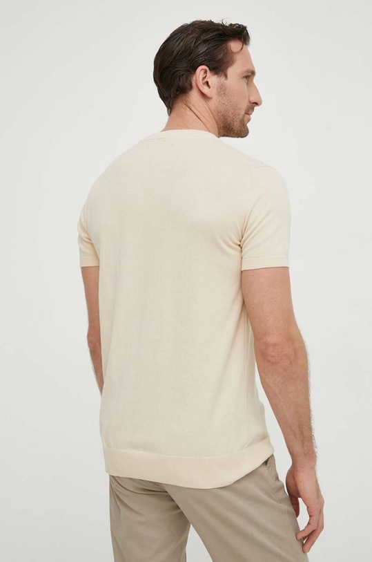 Ρούχα Ένα πουλόβερ σε μείγμα μεταξιού Guess M4GR05.Z3DN1 μπεζ