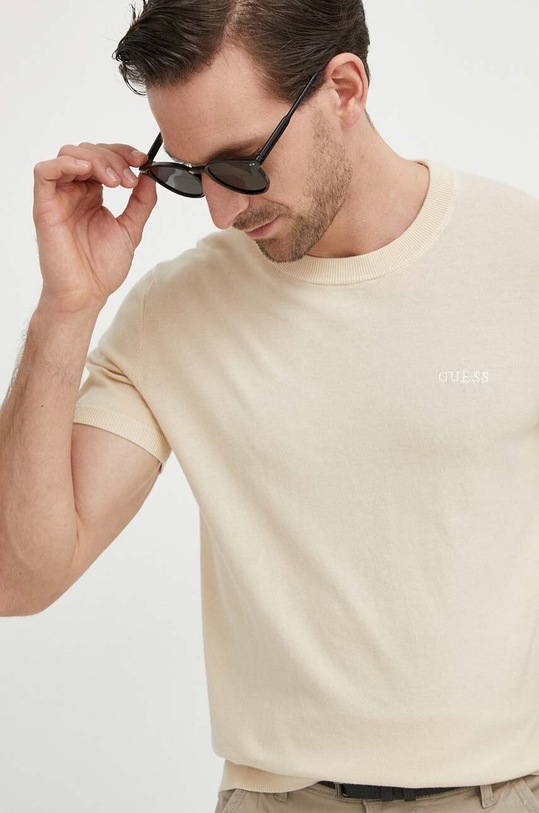 Ένα πουλόβερ σε μείγμα μεταξιού Guess μπεζ M4GR05.Z3DN1