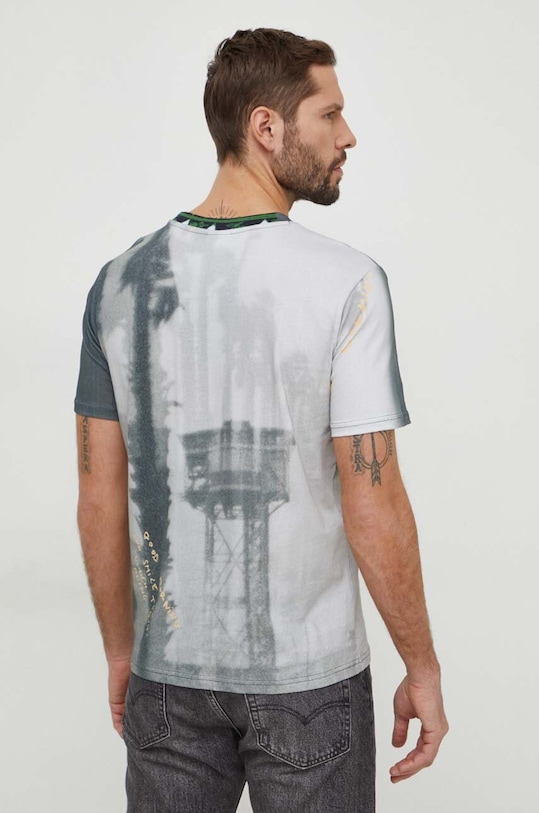 Oblečenie Bavlnené tričko Desigual 24SMTK27 zelená