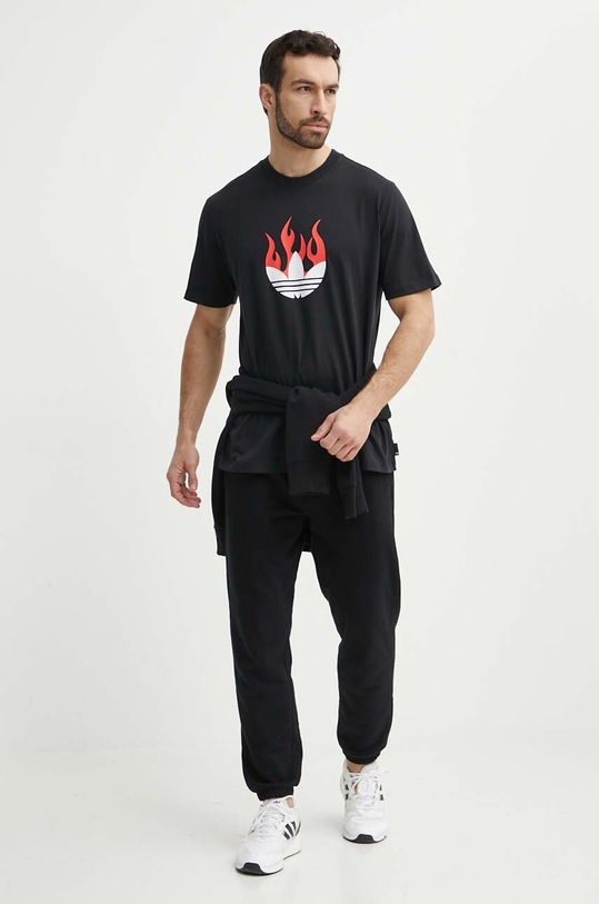 Bavlněné tričko adidas Originals Flames IS0178 černá SS24