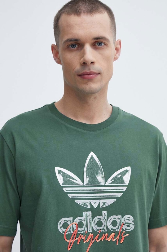 Bavlněné tričko adidas Originals kulatý zelená IS0228