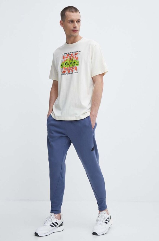 Хлопковая футболка adidas Originals IS2905 бежевый SS24