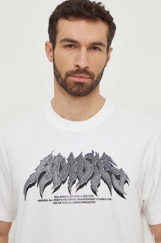 Βαμβακερό μπλουζάκι adidas Originals λευκό IS2946