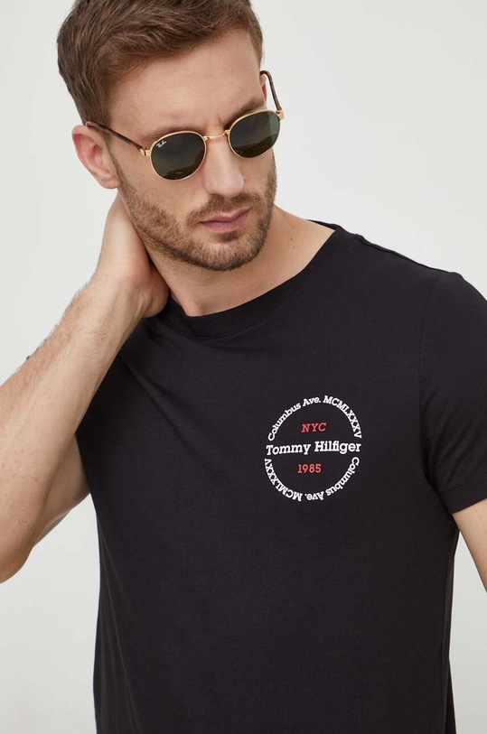 Бавовняна футболка Tommy Hilfiger чорний MW0MW34390