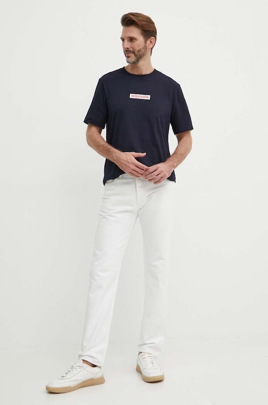 Bavlnené tričko Tommy Hilfiger MW0MW34373 tmavomodrá SS24