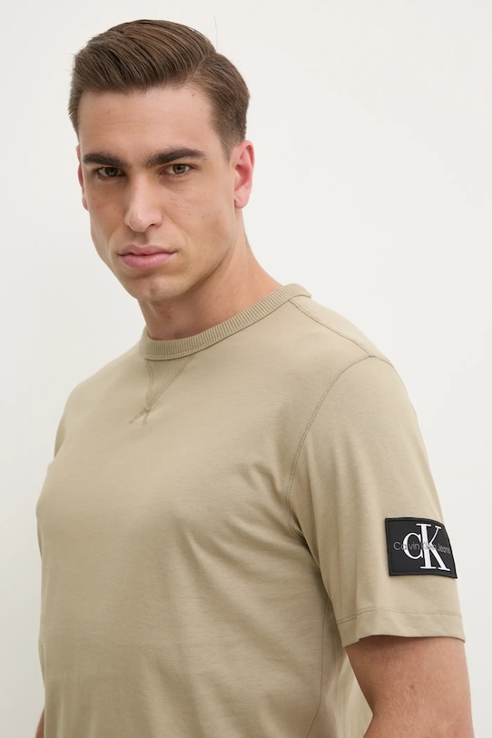 Бавовняна футболка Calvin Klein Jeans зелений J30J323484