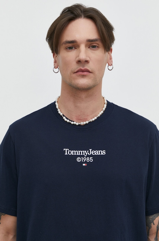 Bavlněné tričko Tommy Jeans potisk námořnická modř DM0DM18569