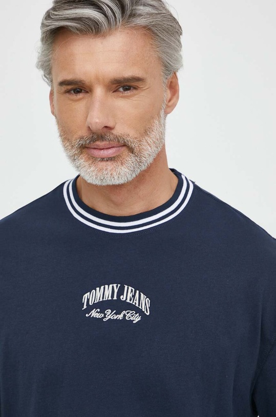 Odzież Tommy Jeans t-shirt bawełniany DM0DM18656 granatowy
