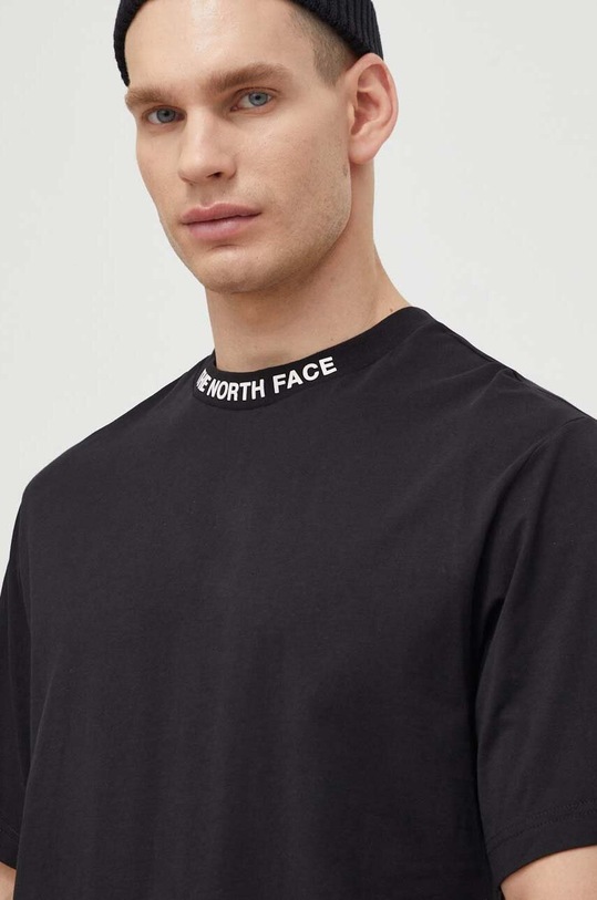 Βαμβακερό μπλουζάκι The North Face μαύρο NF0A87DDJK31