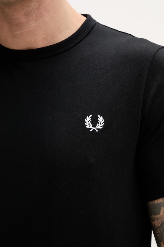 Bavlněné tričko Fred Perry Ringer T-Shirt M3519.102 černá