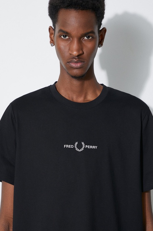 Fred Perry pamut póló Embroidered T-Shirt M4580.102 fekete