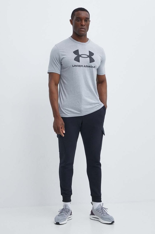 Tričko Under Armour 1382911 sivá AW24