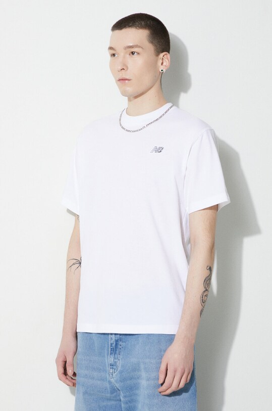Памучна тениска New Balance Small Logo бял MT41509WT