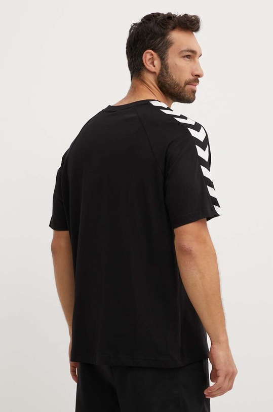 Одежда Футболка Hummel Archive 225258 чёрный