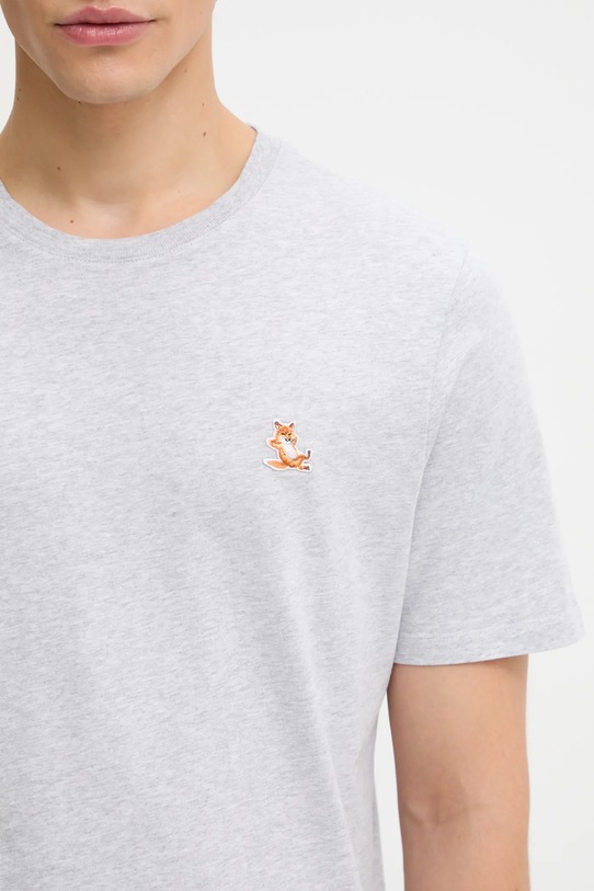 Maison Kitsuné tricou din bumbac Chillax Fox Patch Regular Tee Shirt gri LM00110KJ0008