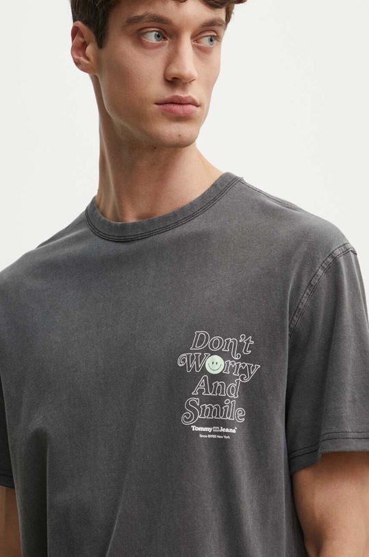 Bavlnené tričko Tommy Jeans sivá DM0DM18980