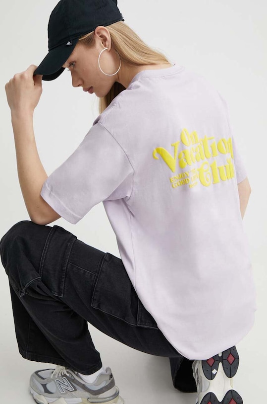 Хлопковая футболка On Vacation Enjoy OVC.T150 фиолетовой SS24