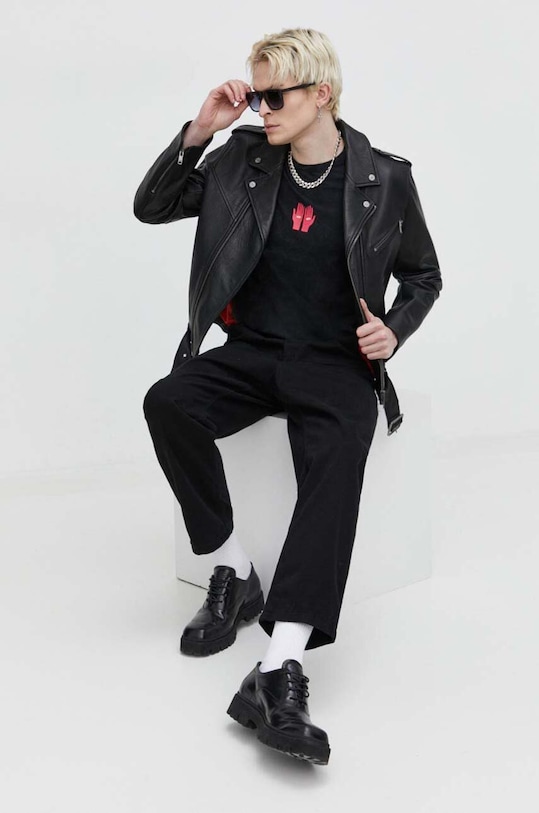 Bombažna kratka majica Kaotiko črna AO051.01.G002