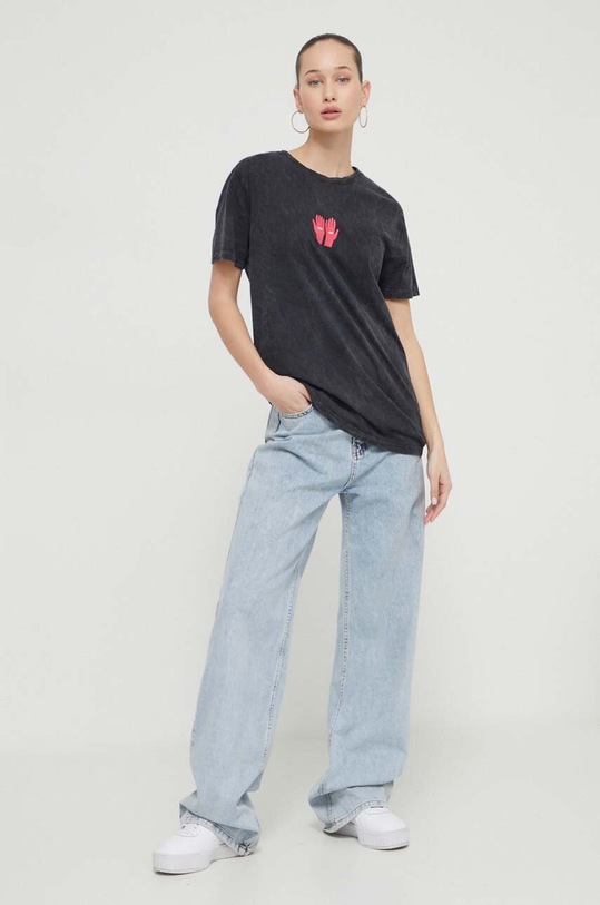 Bombažna kratka majica Kaotiko AO051.01.G002 črna