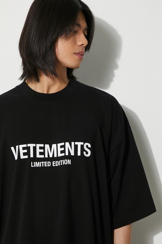 Хлопковая футболка VETEMENTS Limited Edition Logo T-Shirt UE64TR800B