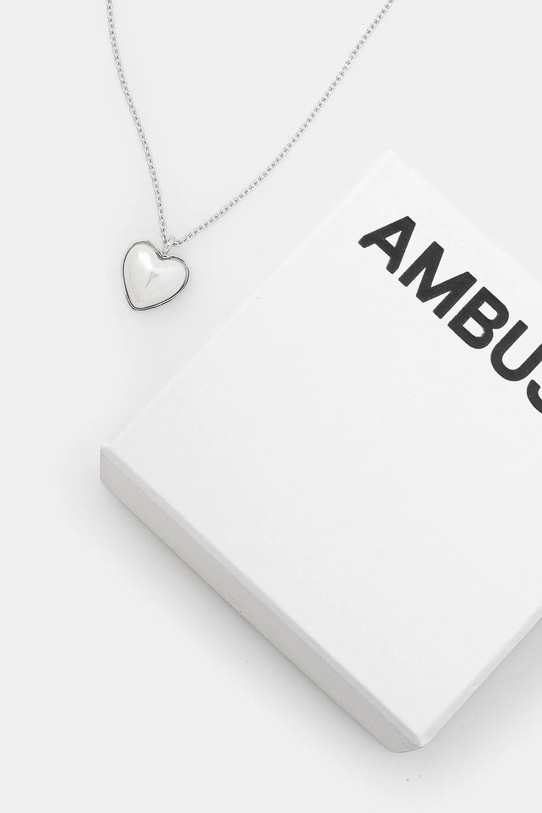 Akcesoria AMBUSH naszyjnik srebrny Pearl Heart Charm Necklace 12115241 srebrny