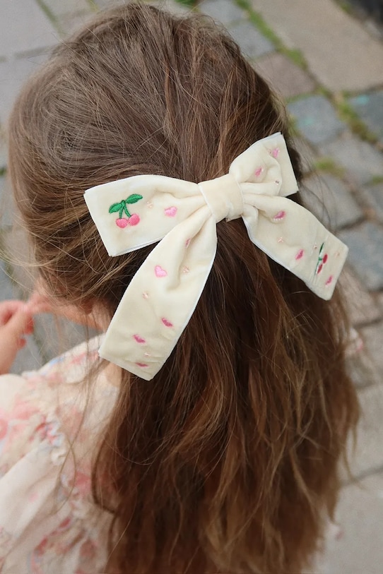 Konges Sløjd spinka do włosów VELVET BOW PEARLY HAIR CLIP beżowy KS103208