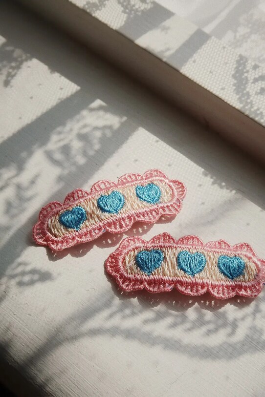 Дитячі шпильки для волосся Konges Sløjd 2 PACK HEART EMBROIDERY HAIR CLIP рожевий KS103217