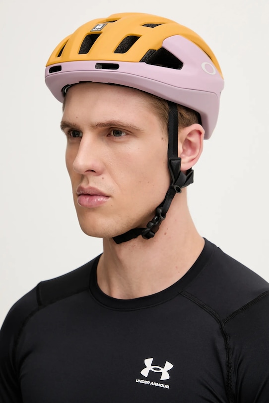 Prilba Oakley ARO3 Endurance žltá FOS901301