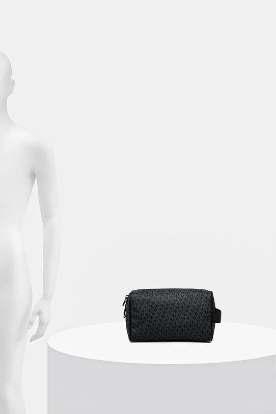 Косметичка Calvin Klein Jeans LV04G1064G чорний