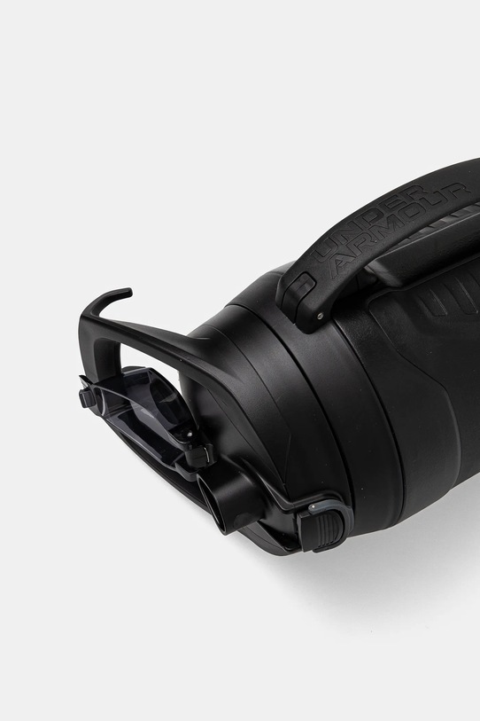 Akcesoria Under Armour bidon 1.9 L UA70020 czarny