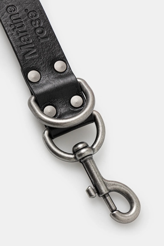 Kožni privjesak Martine Rose Bondage Keychain 1166LP10001 crna SS25