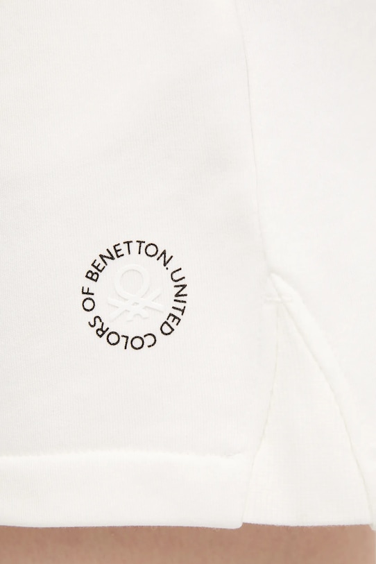 Kraťasy United Colors of Benetton bílá 31NB3900Q