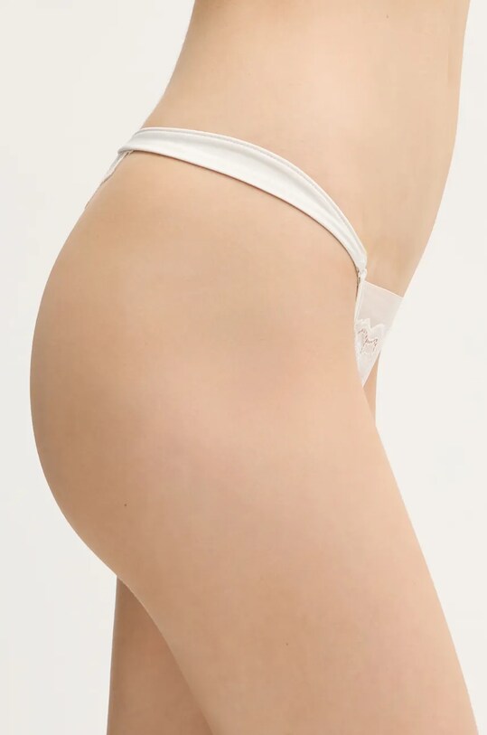 Стринги Calvin Klein Underwear LV00QF8031 сірий SS25